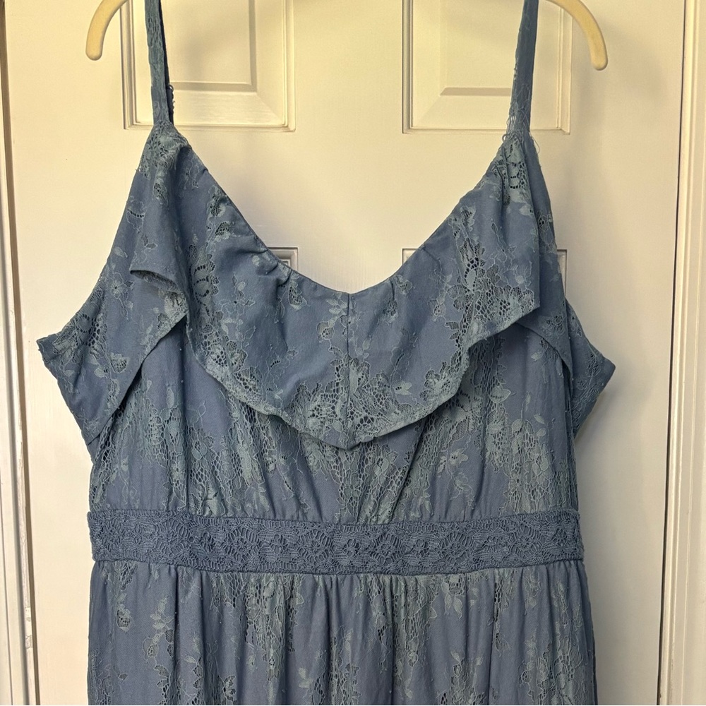 Chic Blue Lace Maxi Dress
